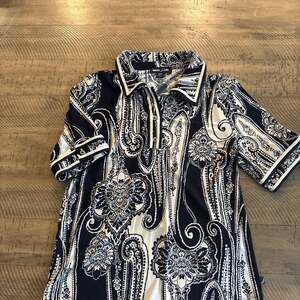 Nautica Jeans Co. Women's Navy and White Paisley Print Short Sleeve Polo Top